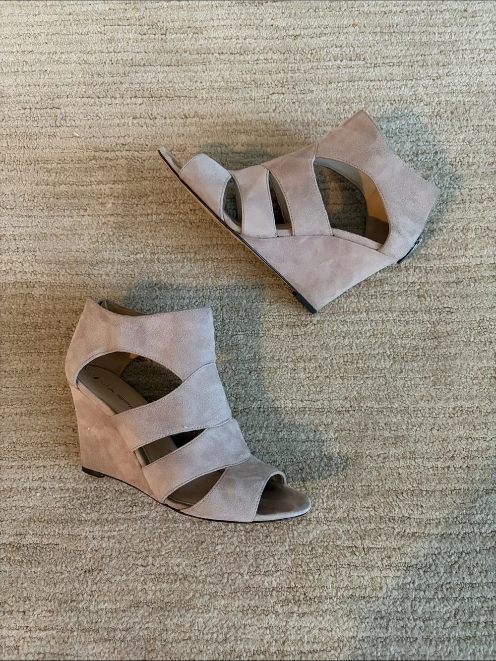 Women’s Taupe Suede Peep-Toe Strappy Ankle Wedge Booties, 6.5